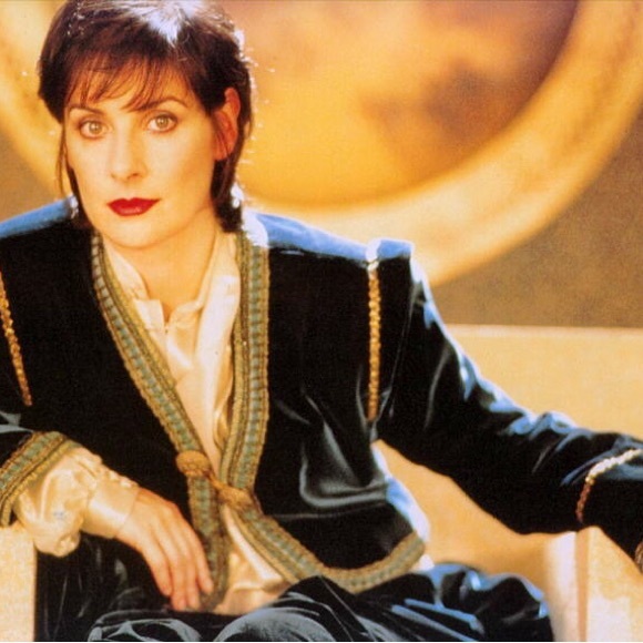 Meet your Posher, Elizabeth - Picture 10 of 15